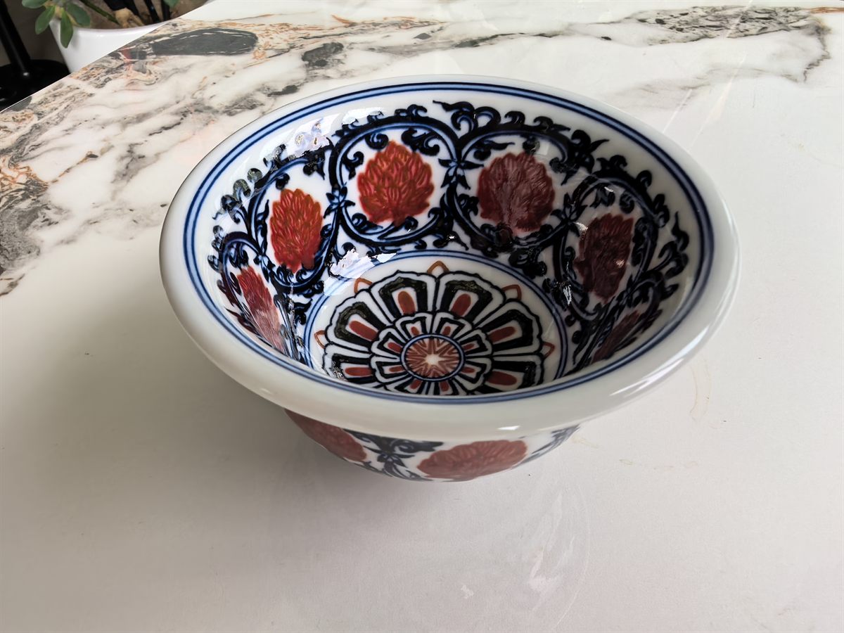 Blue-and-White Teacup with Underglaze-Red Lotus