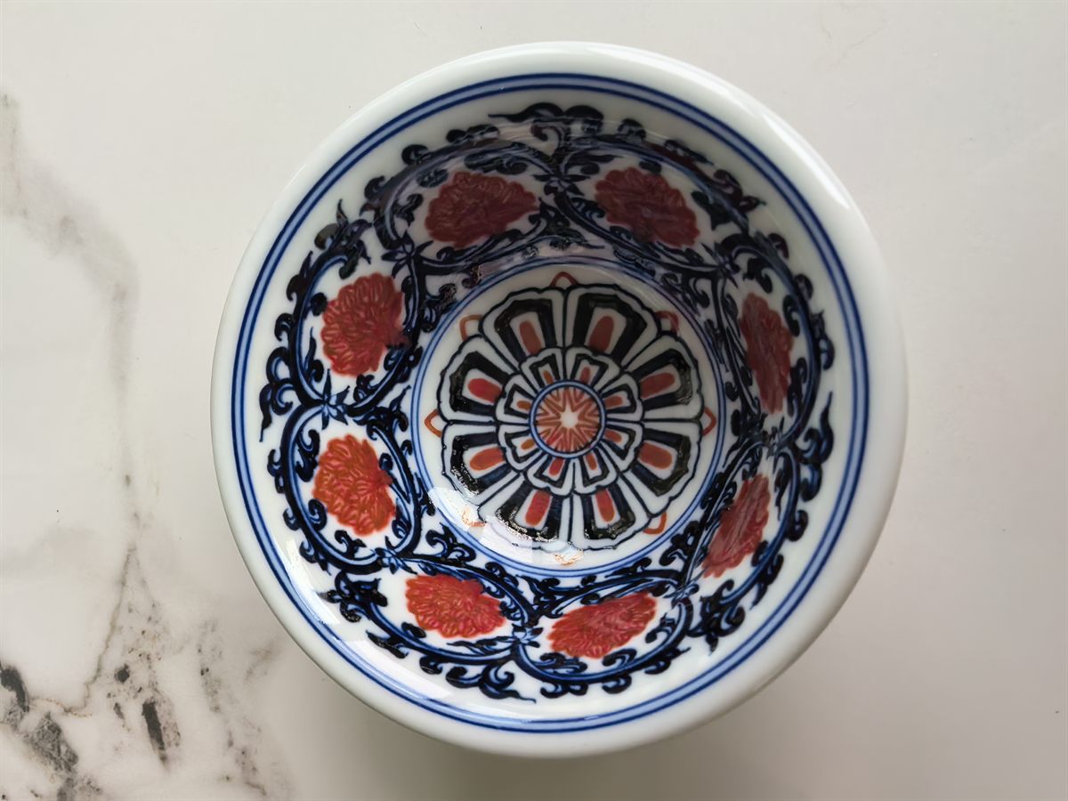 Blue-and-White Teacup with Underglaze-Red Lotus